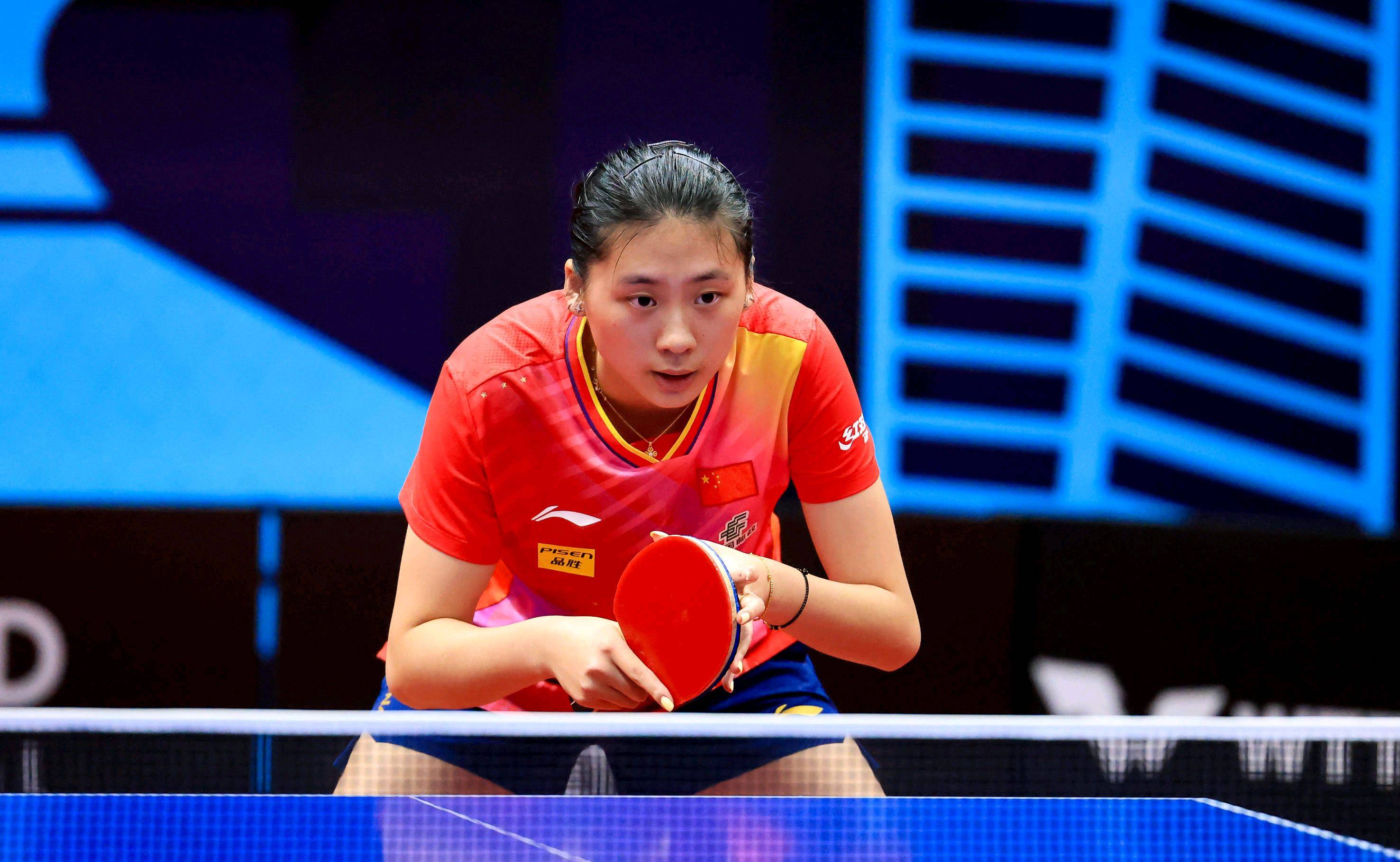 她在移动方 她在移动方